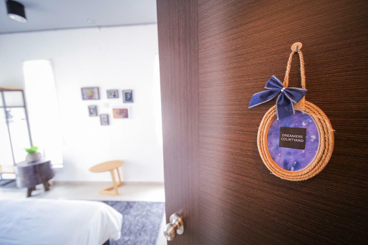 The Best Hotel In Bayan Lepas - The Lov Penang Zewnętrze zdjęcie